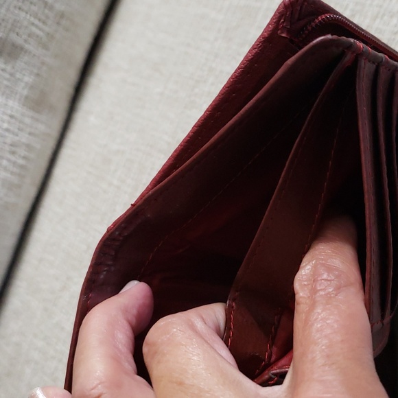 Kenneth Cole New with Tag Wallet Red - Picture 9 of 16